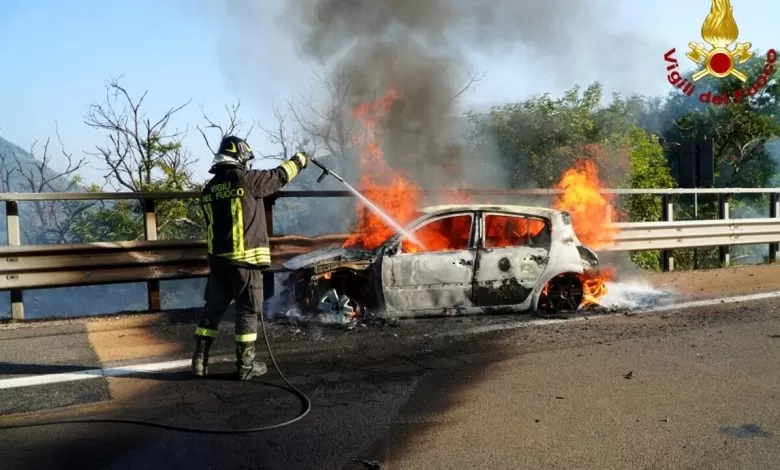 Monteforte automobile incendio autostrada